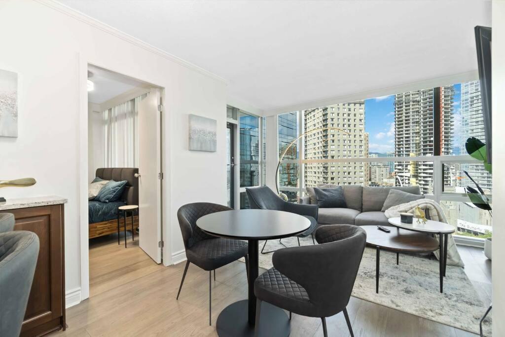 2Br Condo With Breathtaking View In Downtown! Free Parking - 6 Sleep Vancouver Buitenkant foto