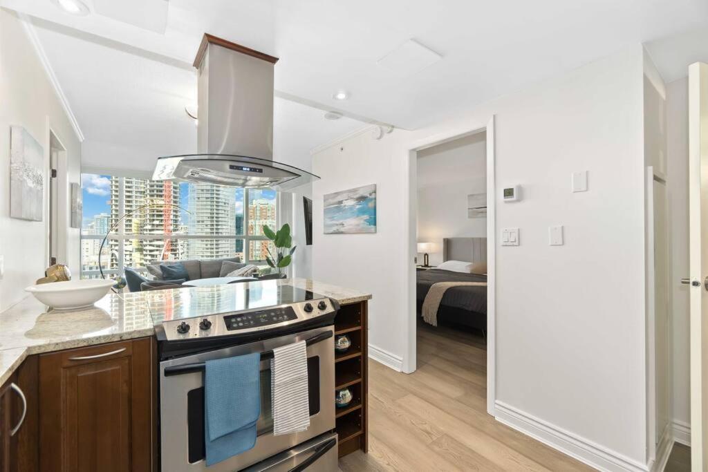 2Br Condo With Breathtaking View In Downtown! Free Parking - 6 Sleep Vancouver Buitenkant foto