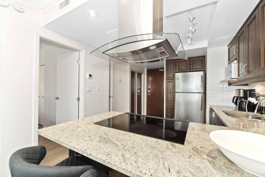 2Br Condo With Breathtaking View In Downtown! Free Parking - 6 Sleep Vancouver Buitenkant foto